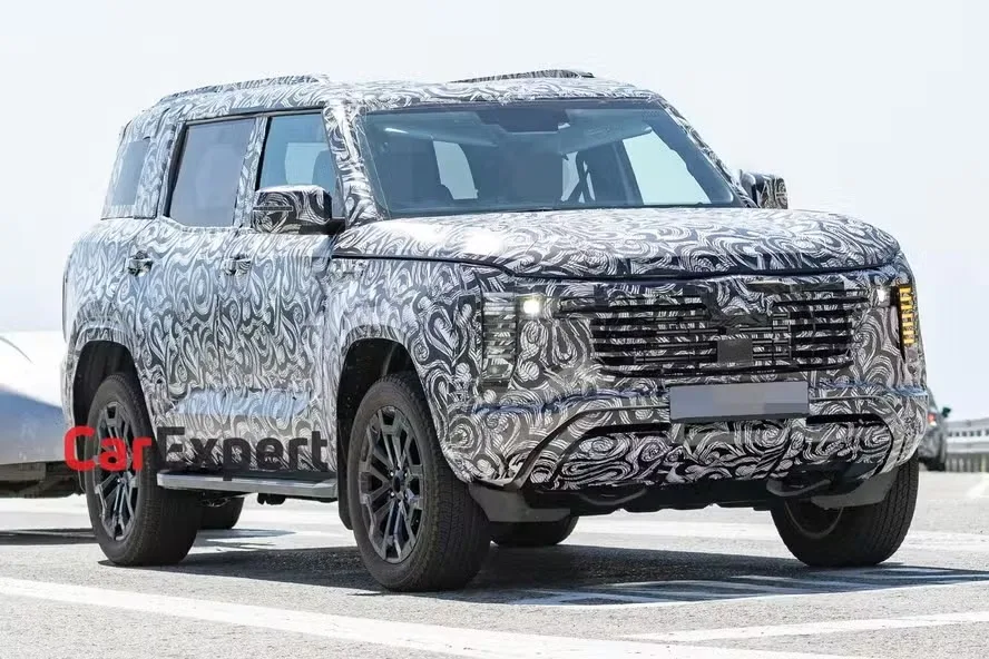 Mitsubishi revela data de lançamento da quinta geração do Pajero
