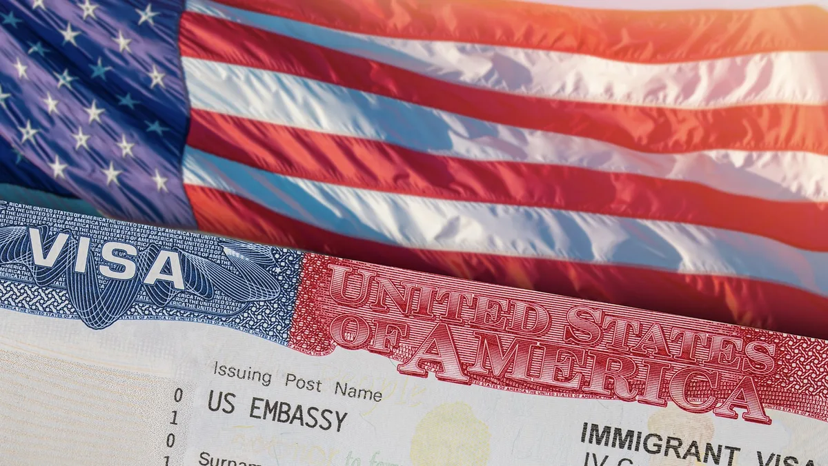 ¿Políticos con visas canceladas deben ser investigados en México? Esto dijo la Encuesta EF