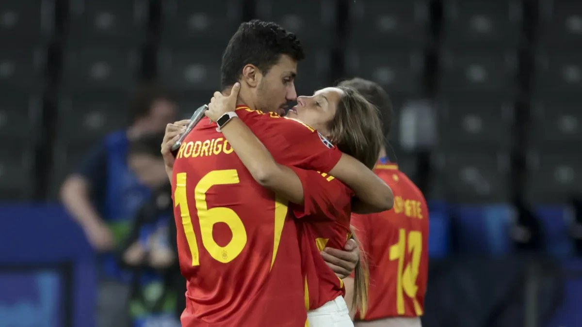 La cirujana Laura Iglesias, el apoyo incondicional de Rodri en su nueva etapa en el Barça