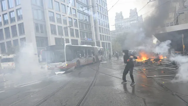 Pelo menos 21 detidos em distúrbios após protesto em Bruxelas
