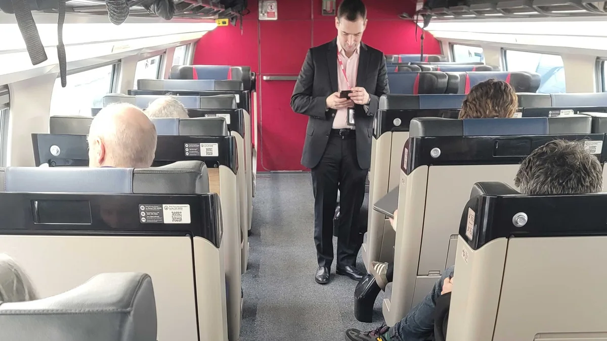 La part des voyageurs pros dans les avions a chuté de 32% en 10 ans: le train continue de s'imposer dans le voyage d'affaires en France et représente plus de 85% des déplacements