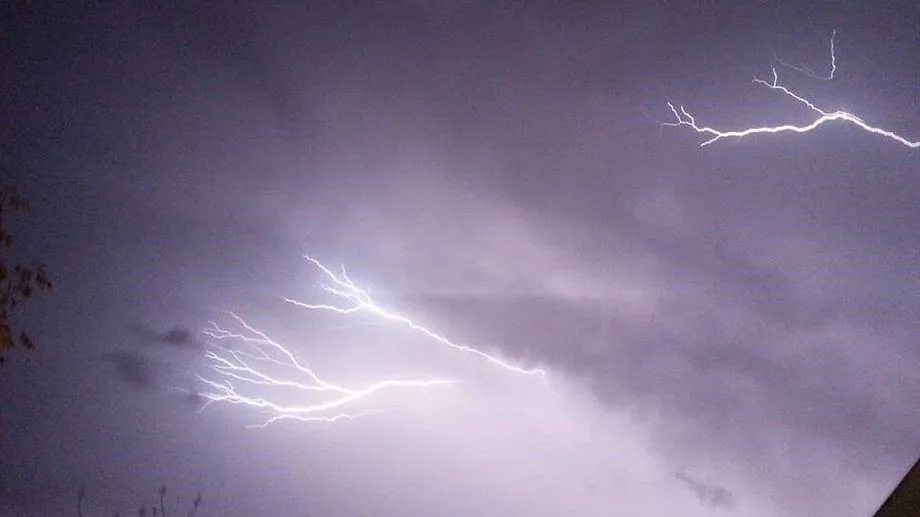 Orages en Provence : jusqu'à 26.000 foyers privés d'électricité dans le Var