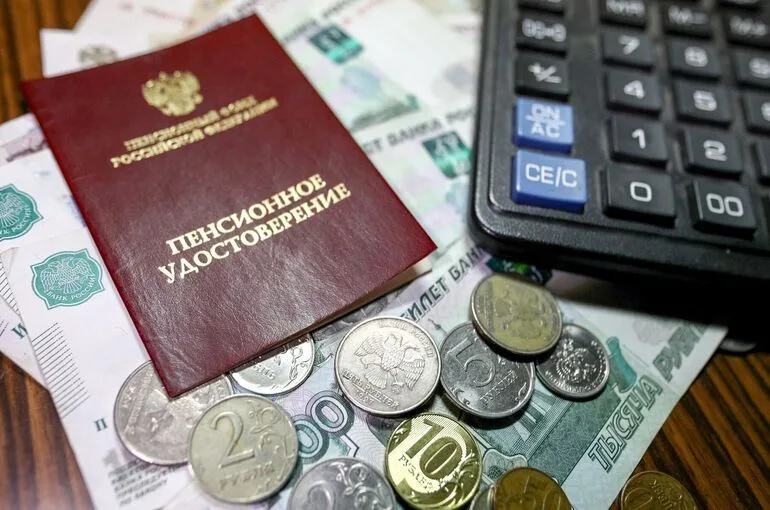 Пенсии в 2027 году проиндексируют дважды