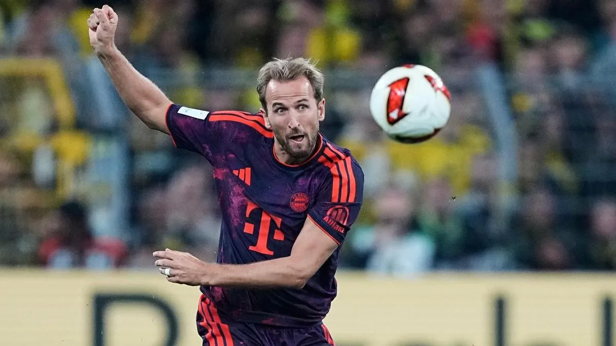 Kane, Kompany take German football awards