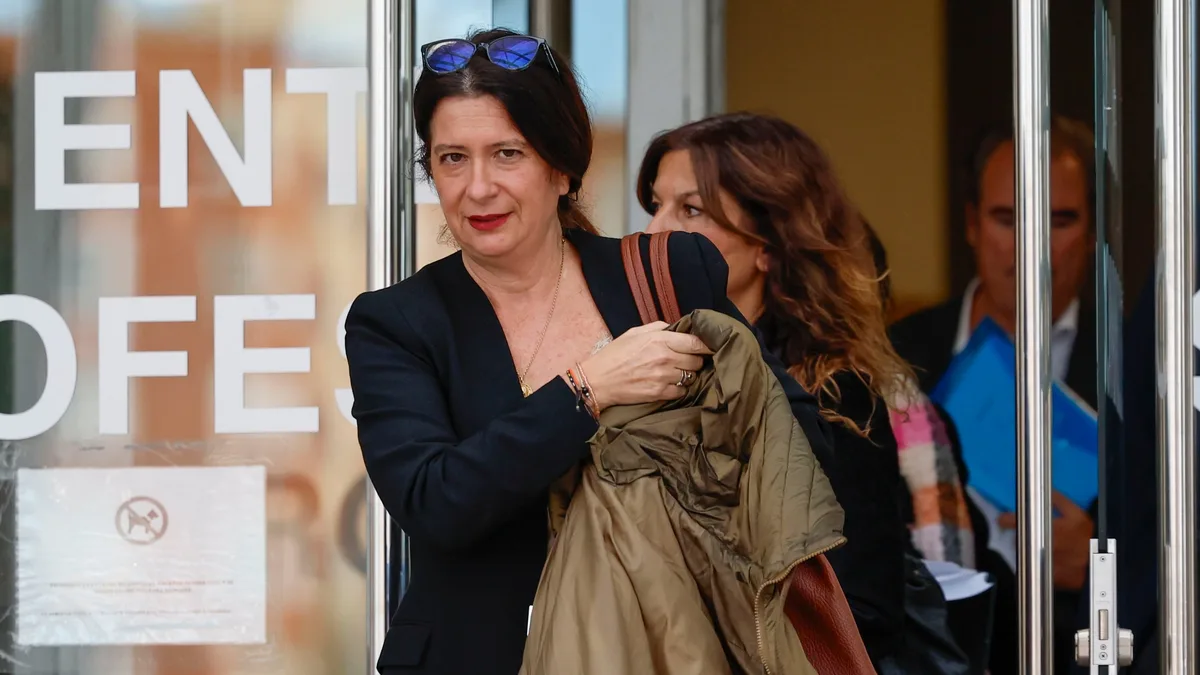 Leire Díez carga contra la UCO y el juez Pedraz para evitar la fusión de las dos causas que la investigan