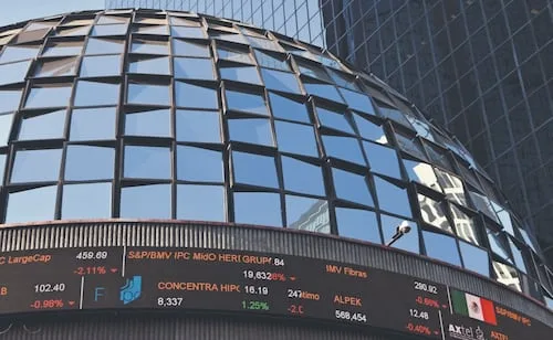 La Bolsa Mexicana sufre pérdida mensual de 2.3%