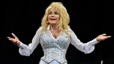 Nashville will Dolly Parton Flughafen widmen