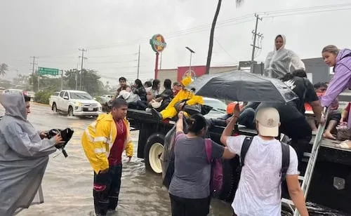 Video: Tormenta tropical Simón provoca lluvias intensas en Guerrero; deja inundaciones y deslaves en Acapulco