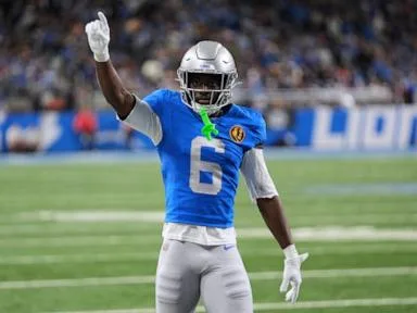 Seattle Seahawks officially sign CB Terrion Arnold, who faces felony charges