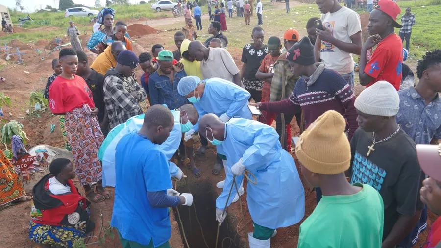 Ebola im Kongo: Trauer, Trauma, Stigma - Ebola-Waisen im Kongo