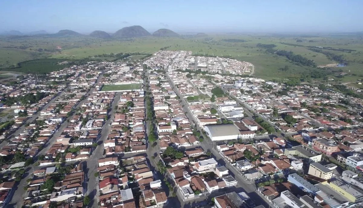 Mulher morta é encontrada sentada dentro de geladeira e em estado de decomposição no ES