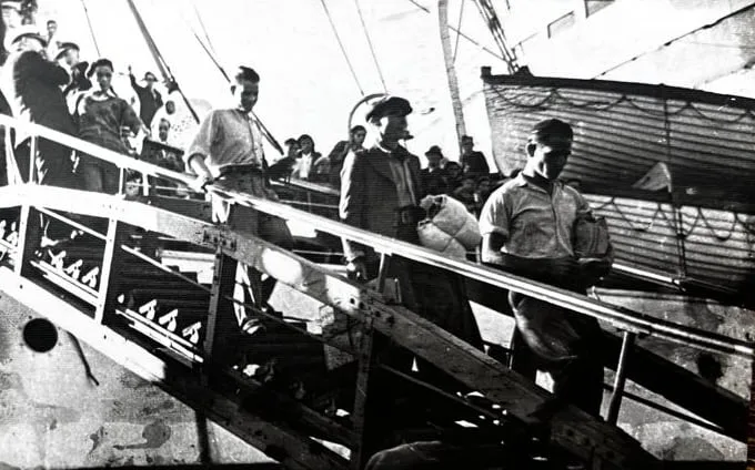 La travesía del Winnipeg, el barco con el que Pablo Neruda salvó a dos mil refugiados de la Guerra Civil Española y los llevó a Chile