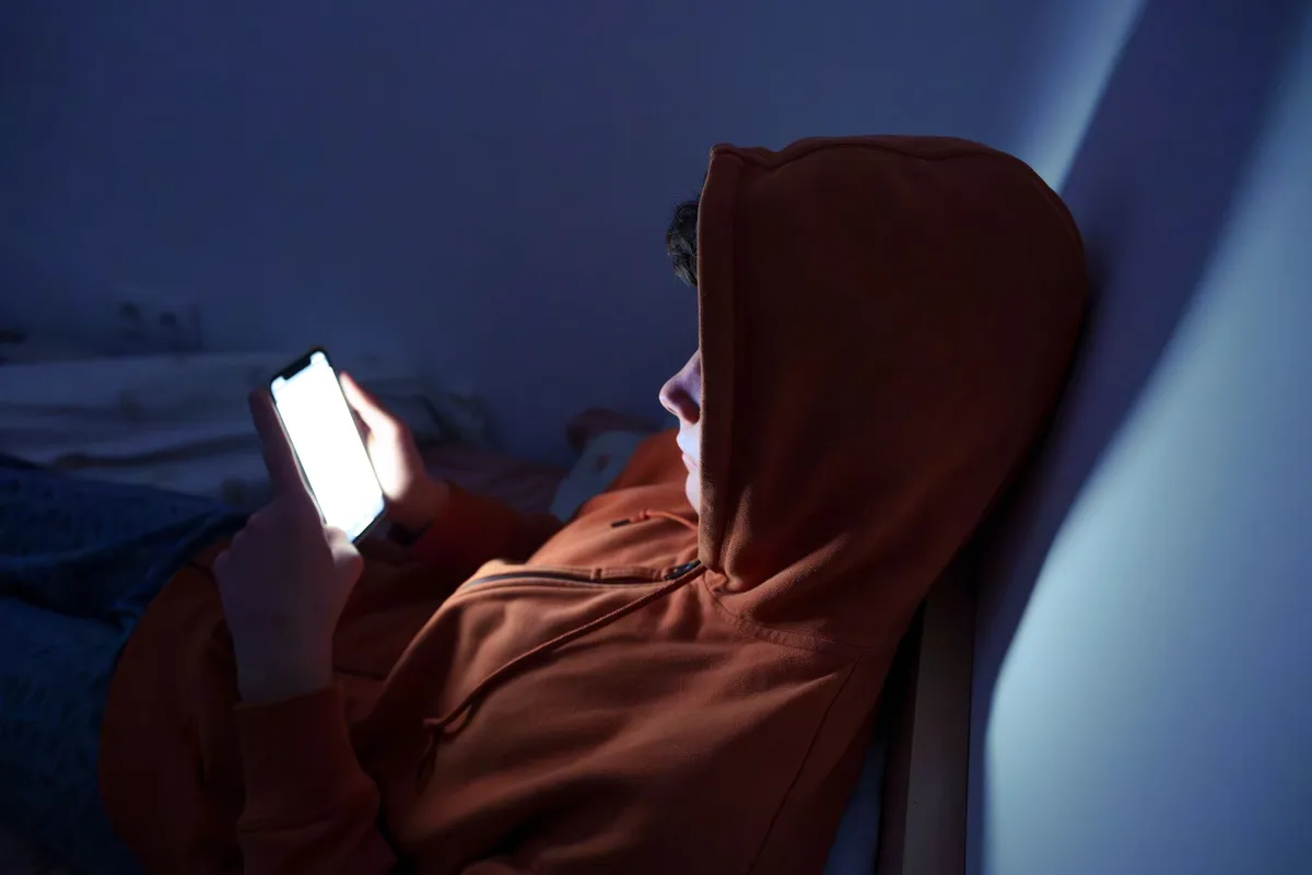 Procès Meta : peut-on parler d’addiction aux réseaux sociaux ?