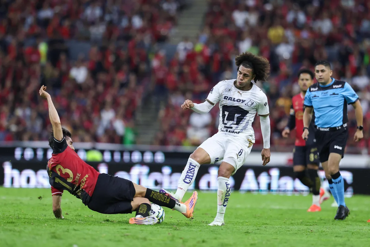 Atlas y Pumas empatan 1-1 en el Jalisco: golazo de Azuaje no alcanza