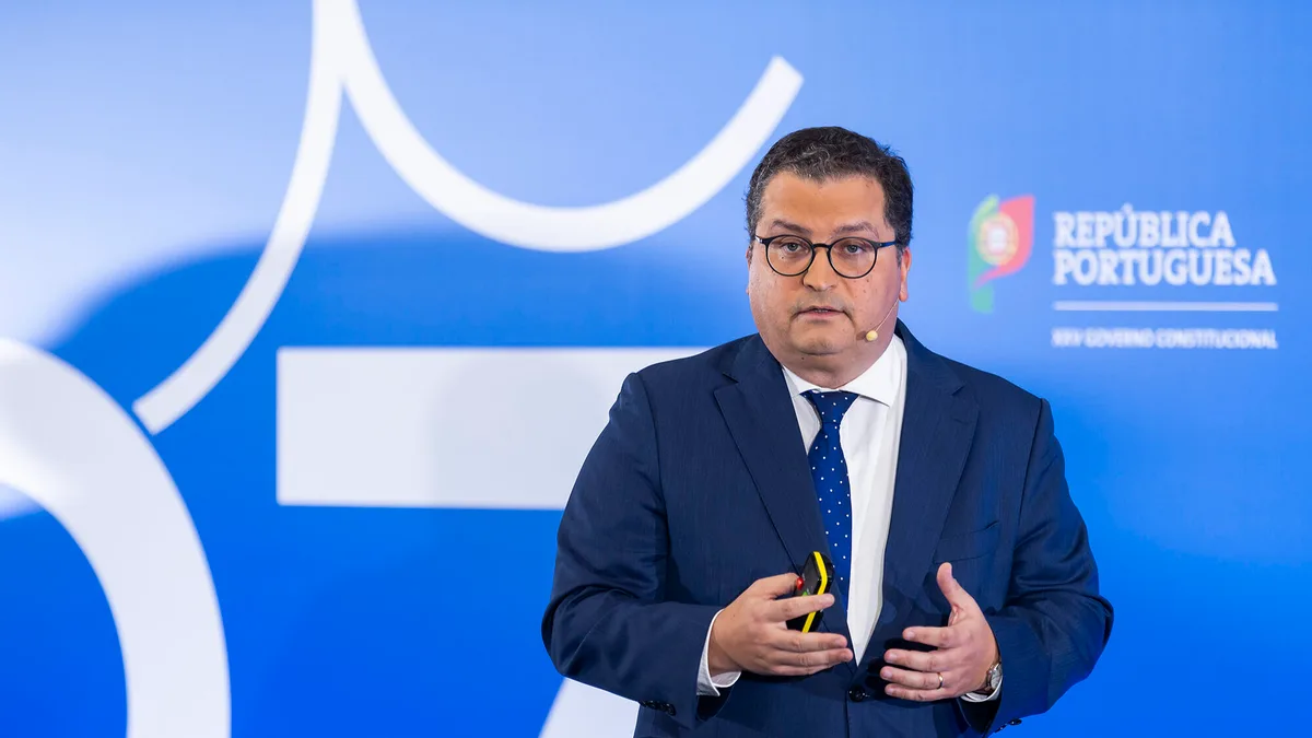 Orçamento para 2027 assenta em investimento ambicioso e margem orçamental apertada