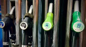 Litro de gasóleo sobe 4,5 cêntimos e de gasolina desce 1,5 na próxima semana