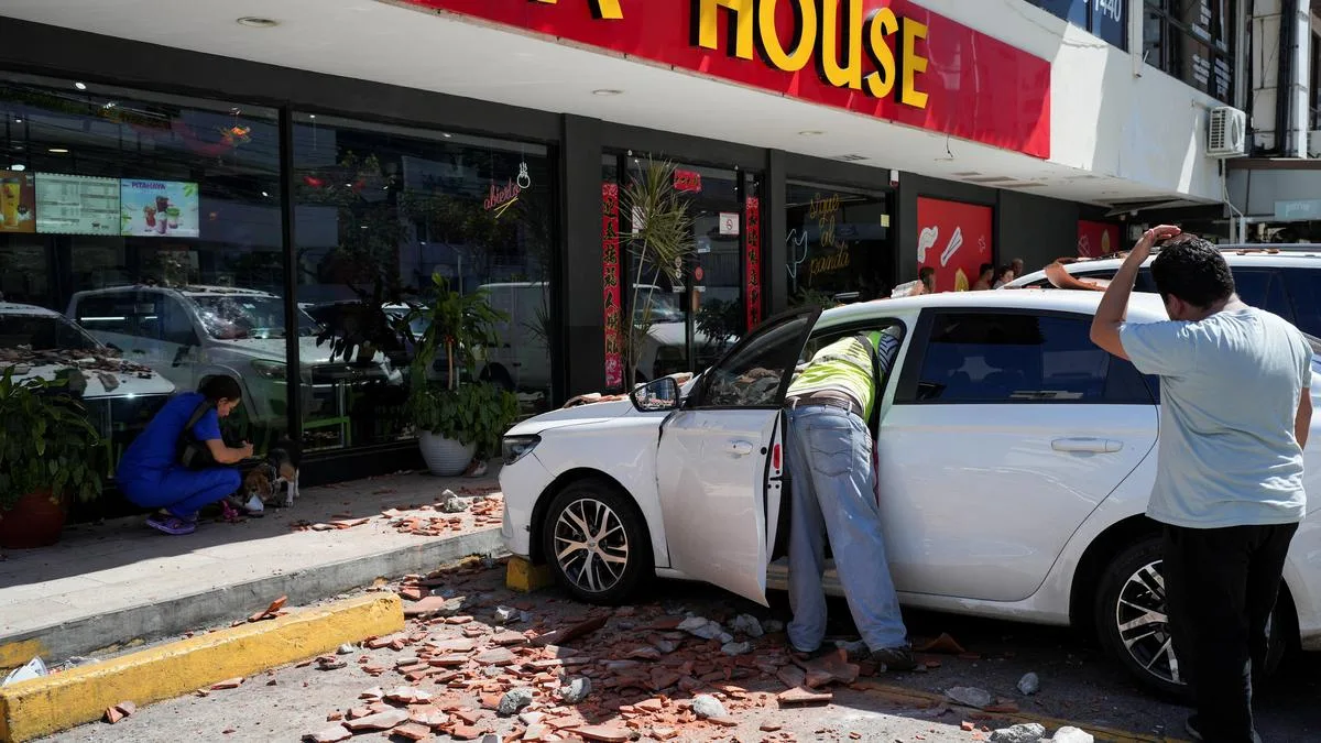 Magnitude 7.6 earthquake shakes Panama, USGS reports