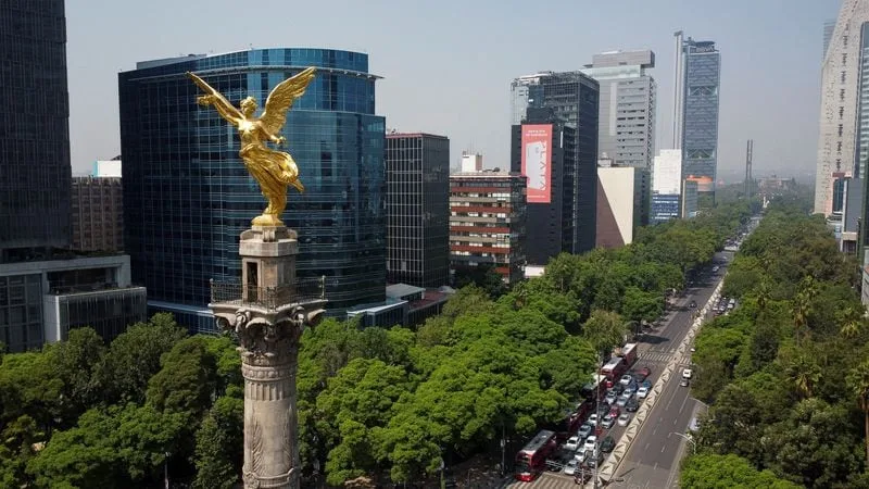 Bloqueos en carreteras y accidentes hoy sábado 2 de mayo: considera presencia de manifestantes en el Ángel de la Independencia