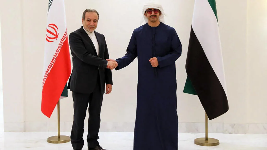 La suspension des relations commerciales entre Abou Dhabi et Téhéran isole l'Iran