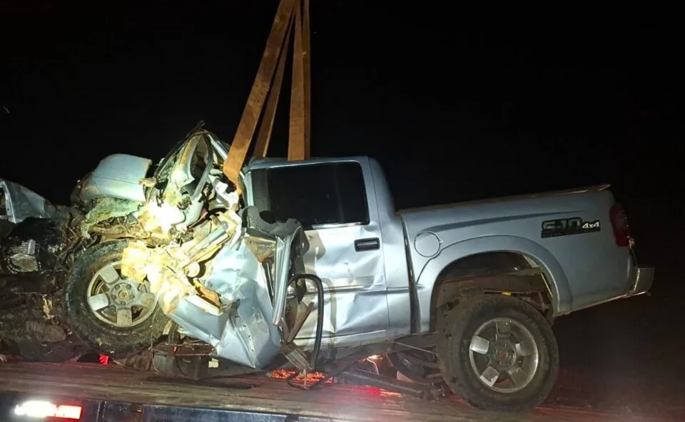Produtor rural de 38 anos morre após bater contra árvore e capotar na PR-437 em Sertanópolis