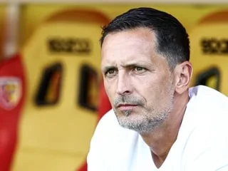 « Il est capable de battre n’importe qui » : Dino Toppmöller, le nouveau tacticien qui fait rêver Lens