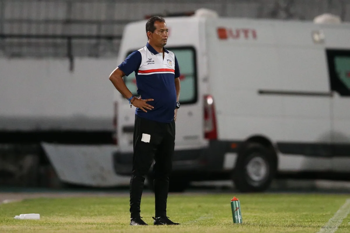 Jaguar anuncia treinador Alexandre Lima para estadual 2026/2027