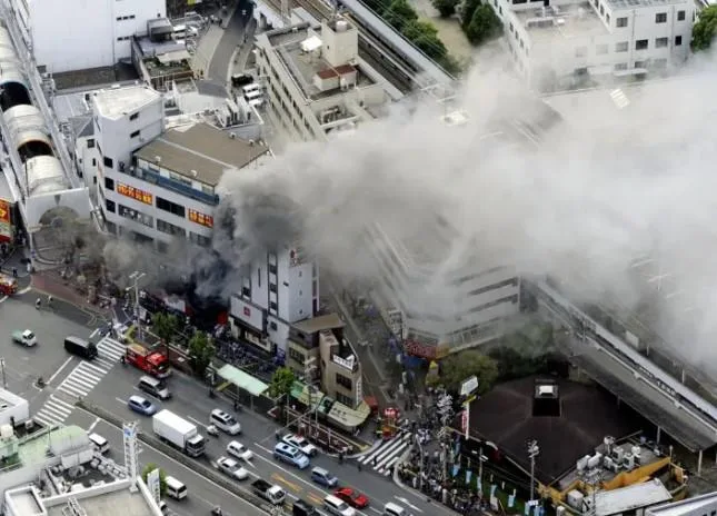 Japón ejecuta a un hombre condenado por provocar un incendio que causó la muerte de 5 personas en un salón de pachinko en Osaka