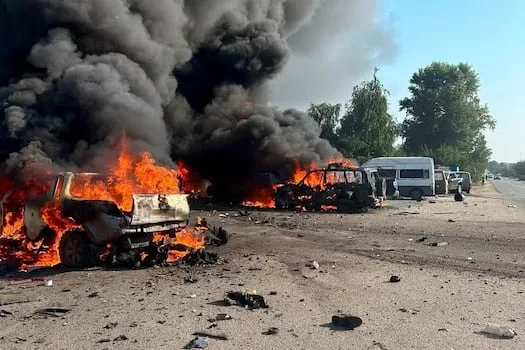 Russian missile attack kills 10 in northeast Ukraine, Zelensky vows response