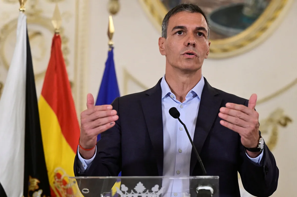 Premiê da Espanha culpa Rússia e Israel por crise migratória em Ceuta