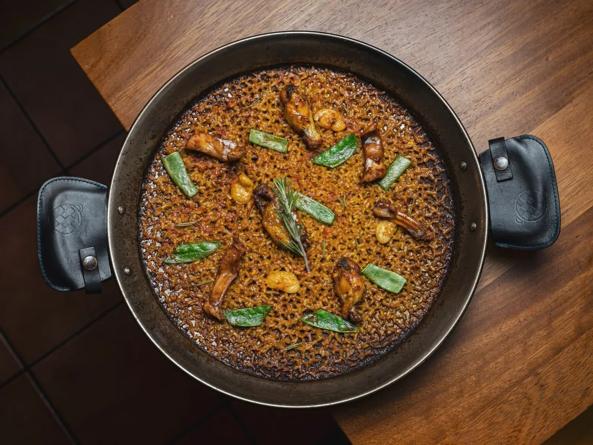 Restaurantes y arrocerías para celebrar el Día Mundial de la Paella si estás fuera de Valencia