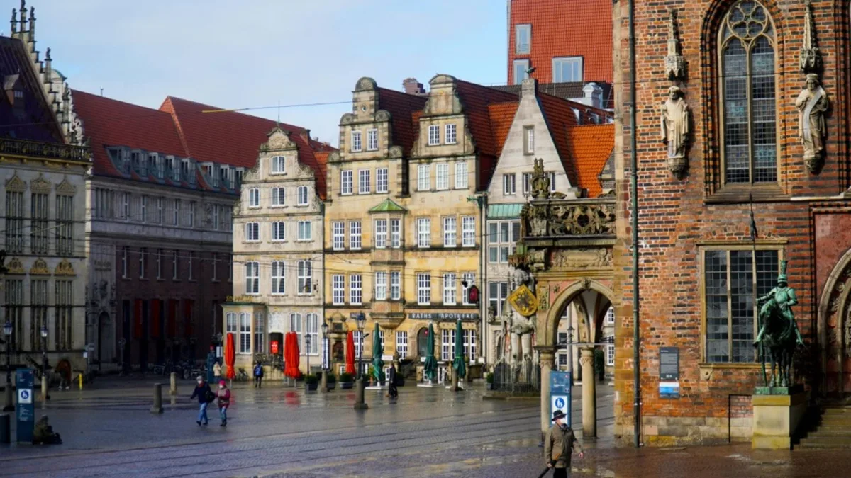Tödlicher Faustschlag gegen Fußgänger in Bremen: Polizei ermittelt Tatverdächtigen