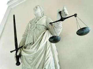 Femmes filmées sans leur consentement avec des lunettes connectées : le parquet de Paris ouvre des enquêtes judiciaires