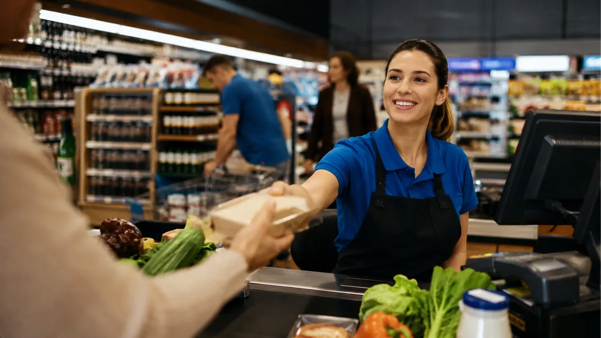Adeus escala 6×1: gigantes dos supermercados e farmácias anunciam nova escala para todos os trabalhadores