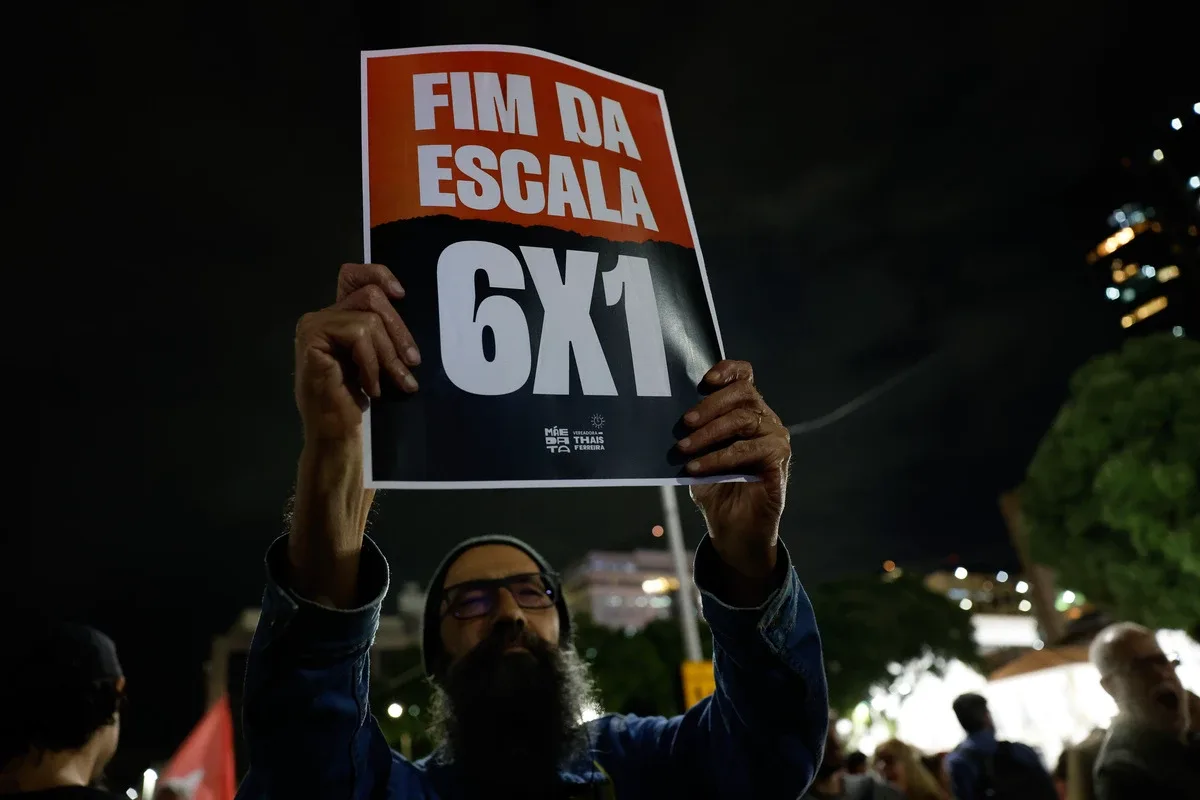O que muda com a aprovação do fim da escala 6×1 e quando a jornada 5×2 começa a valer