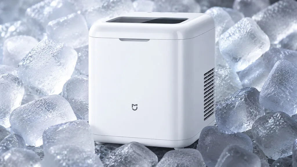El invento del verano lo acaba de presentar Xiaomi: fabrica cubitos de hielo con diseño de bala en 6 minutos, ocupa poco y cuesta menos aún