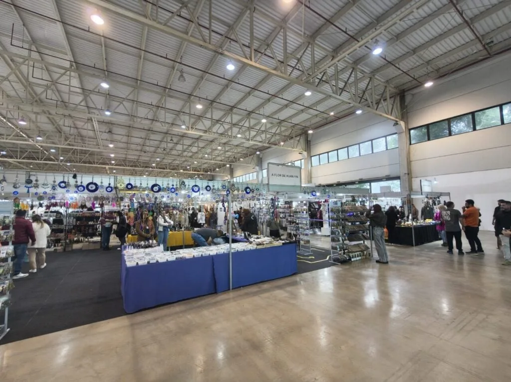 Feira mística movimenta Parque Barigui em Curitiba. Veja até quando vai