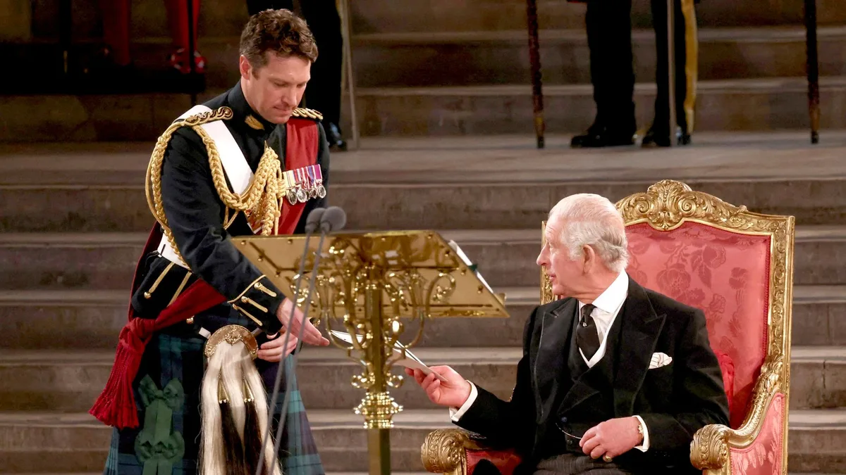 King and Queen's senior equerry set to leave royal role