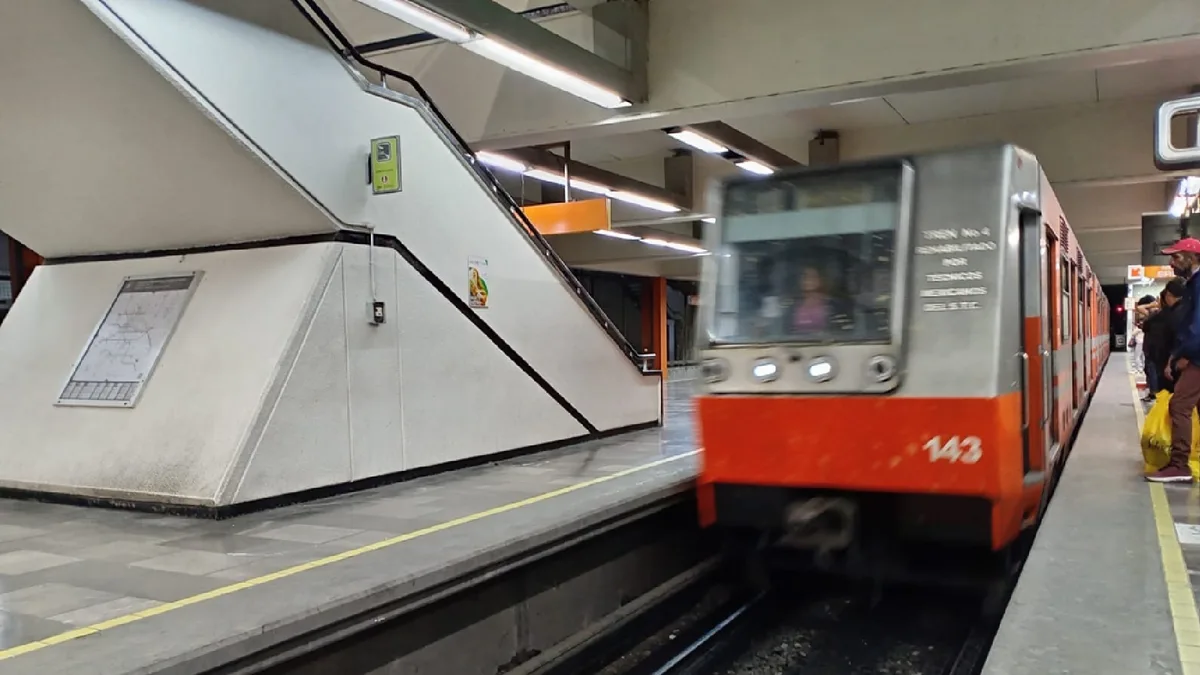 ¿Qué está pasando en el Metro CDMX y Metrobús hoy 19 de agosto? Usuarios reportan atrasos en Línea B