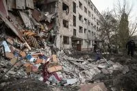 Tendência no Reino Unido transforma dirigir na contramão em “jogo” mortal