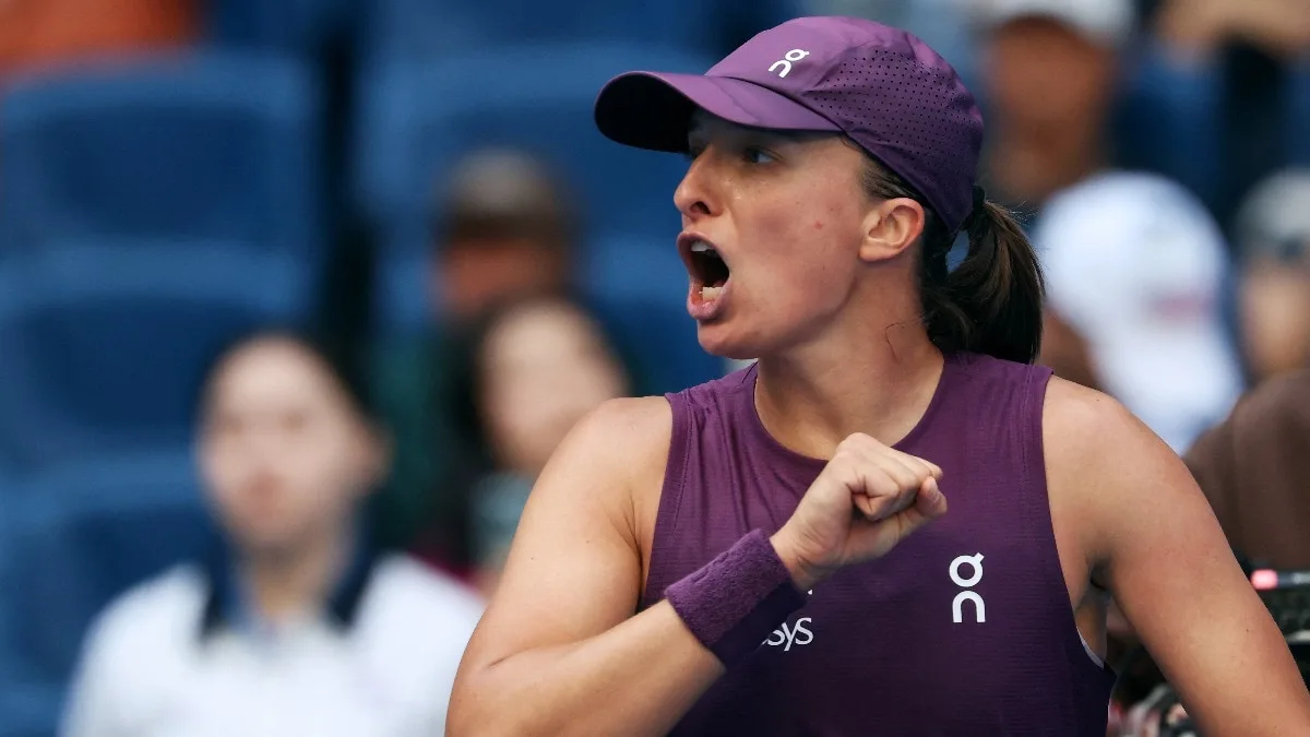 Flawless Iga Swiatek surpasses Serena Williams with dominant Wuhan Open victory
