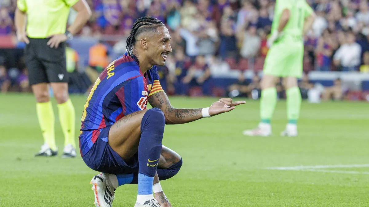 Raphinha y Fermín hacen de nueve en el debut de Rodri en el Camp Nou