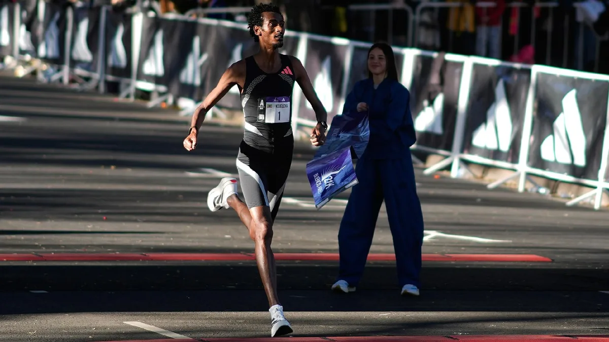 Ethiopia's Kejelcha retakes world half marathon record