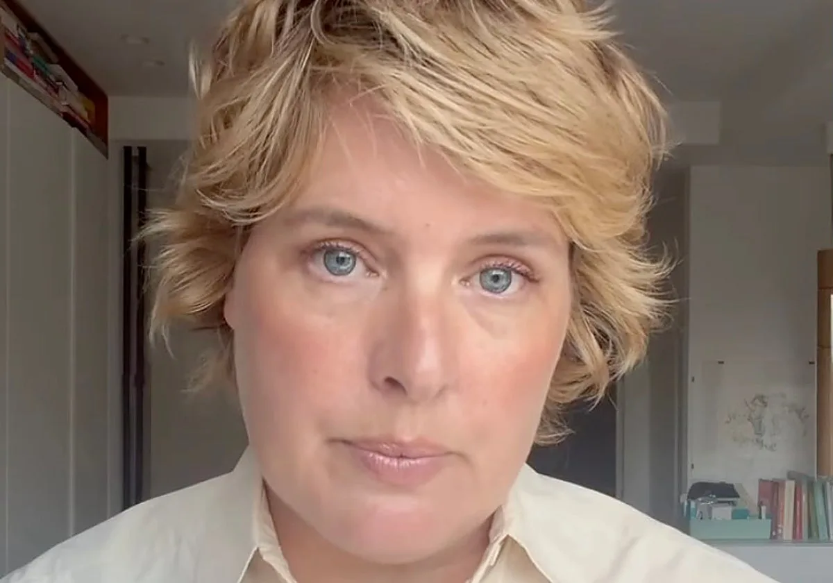 Tania Llasera pide perdón tras sus polémicas declaraciones sobre Lindsay Clancy: «He pasado miedo a salir con mis hijos»