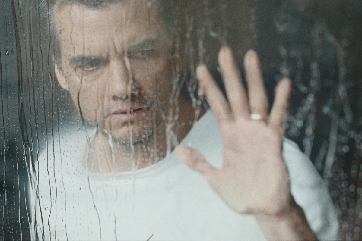 Novo filme de Wagner Moura se perde em clich�s da fic��o cient�fica