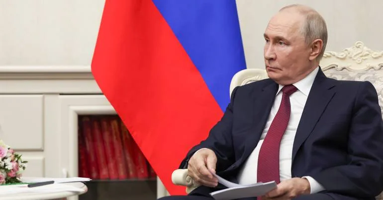 Putin pretende terminar guerra, mas negociar com os EUA