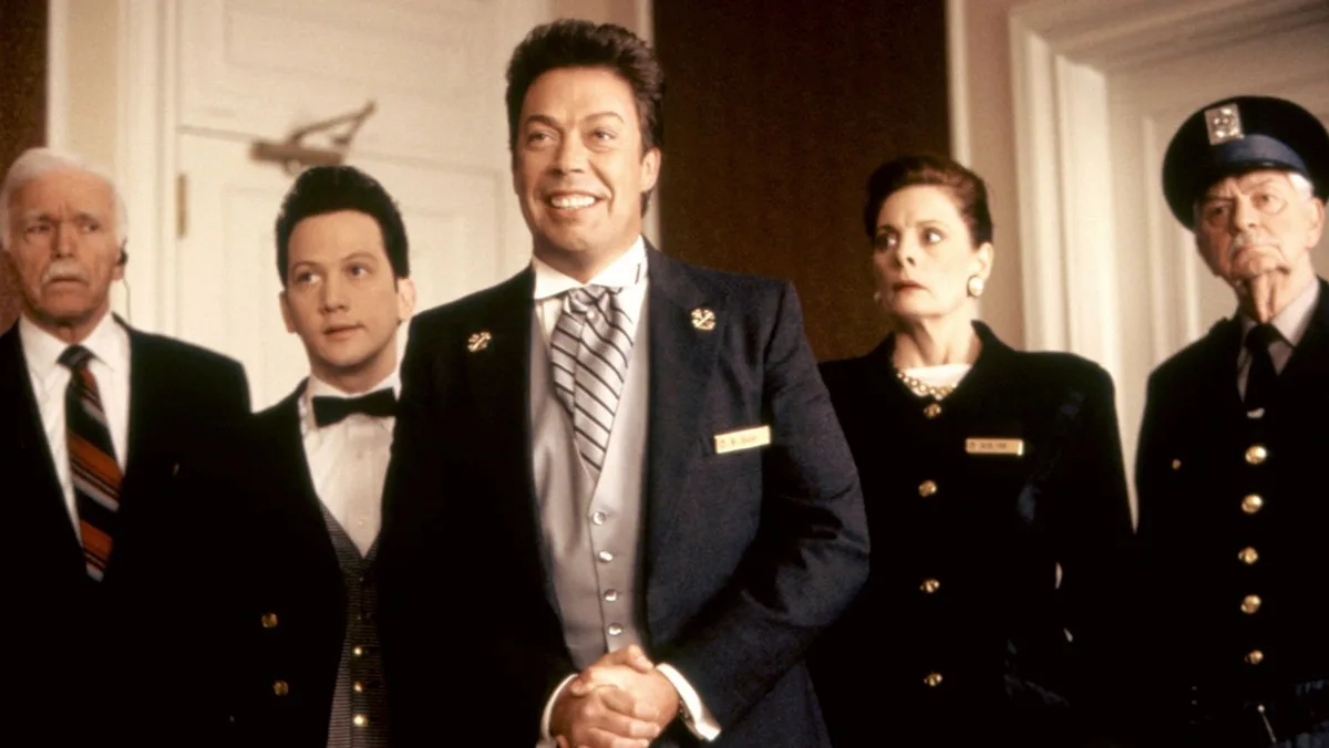 Tim Curry Remembered by Susan Sarandon, Carol Burnett, Rob Schneider, Luke Evans and More: “A Bright Fierce Flame”