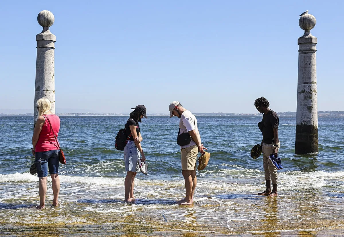 Outono começa com nove distritos de Portugal sob aviso amarelo devido ao calor