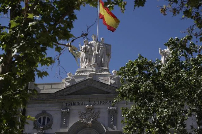 La Junta Electoral Central estudia el requerimiento del Supremo sobre la 'ley de nietos'