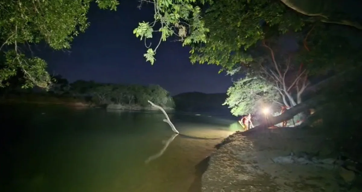 Corpo de jovem desaparecido ao tentar atravessar o Rio Pará a nado é encontrado em Nova Serrana