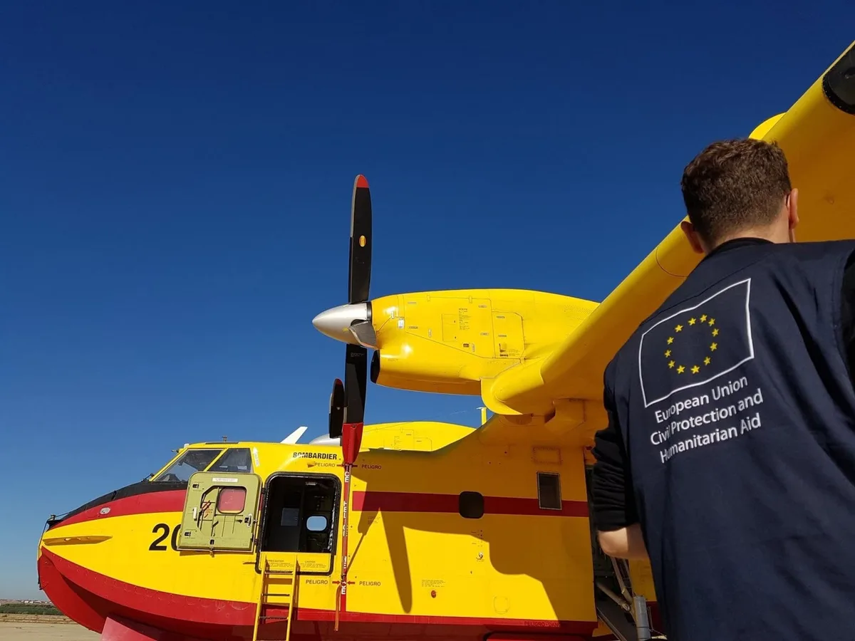La UE despliega medios aéreos y efectivos terrestres para combatir los incendios en España y Bélgica